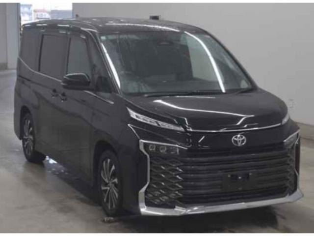 2023 Toyota Voxy S-Z