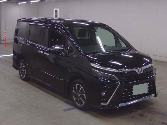 2019 Toyota Voxy ZS Kirameki?