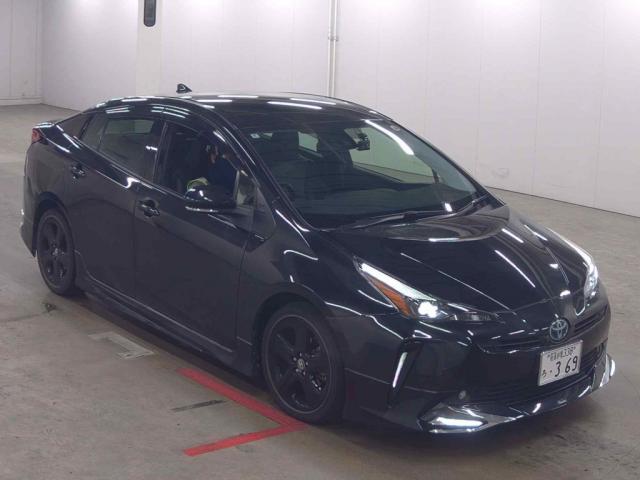 2022 Toyota Prius S Touring Selection Black Edition