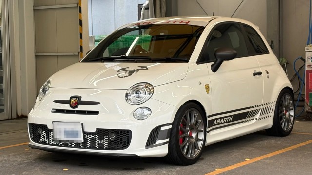 2016 Abarth 595 Competizione