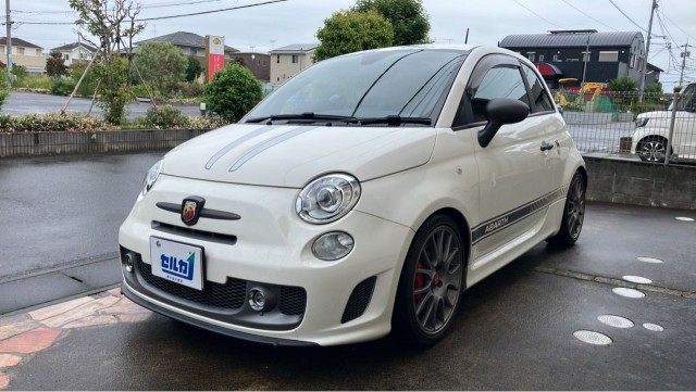 2016 Abarth 595 Competizione