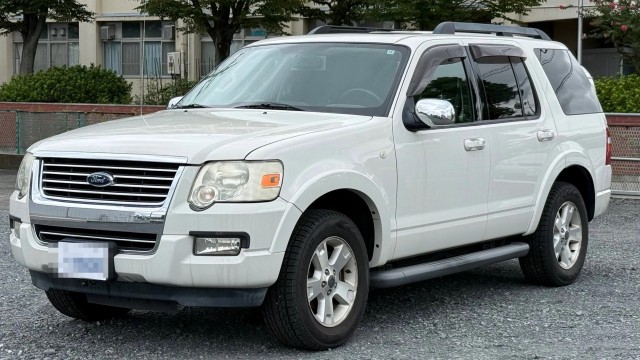 2010 Ford Explorer 5D XLT
