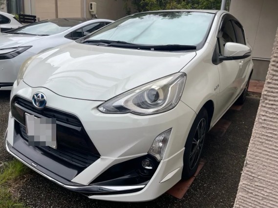 2015 Toyota Aqua G