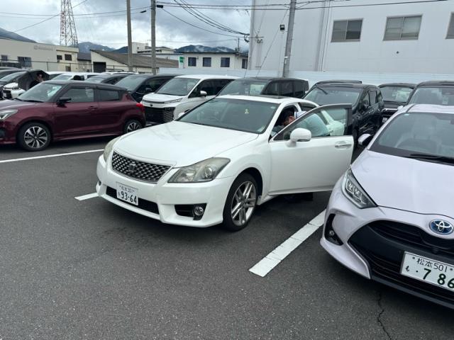 2010 Toyota Crown Special Athlete i-Four Leather Selection