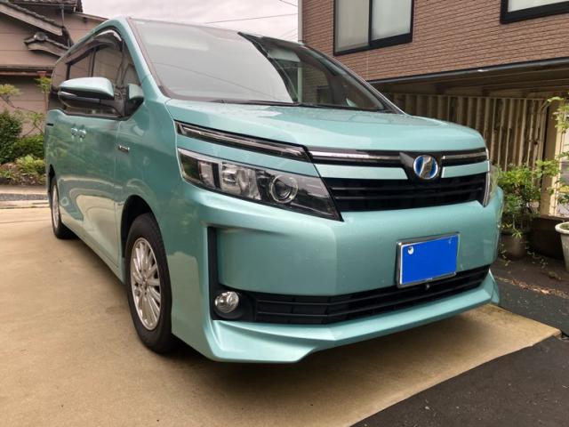 2014 Toyota Voxy Hybrid Hybrid V