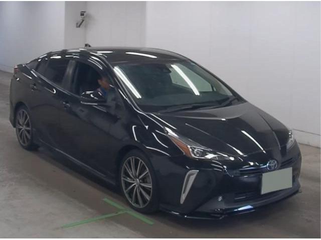 2021 Toyota Prius S Touring Selection
