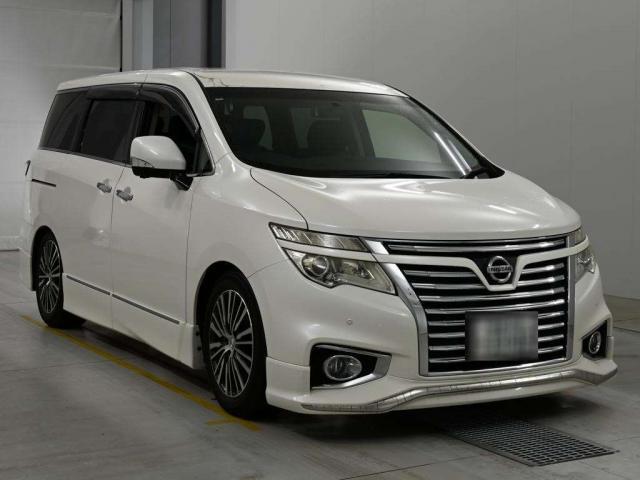 2014 Nissan Elgrand 250 Highway Star