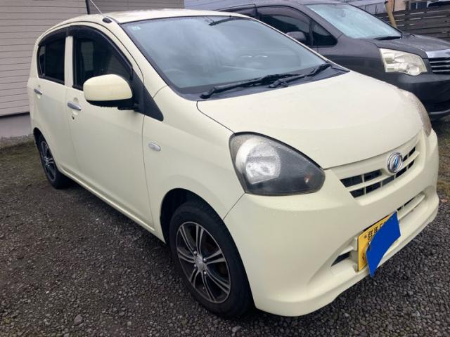 2011 Daihatsu Mira eS X