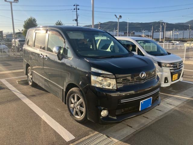 2009 Toyota Voxy Special ZS Kirameki 2