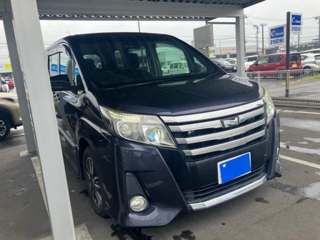 2014 Toyota Noah Si