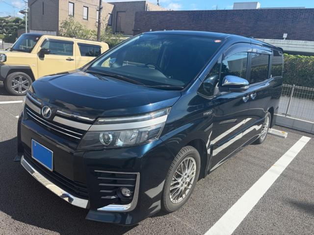 2016 Toyota Voxy Hybrid Special Hybrid ZS Kirameki 2