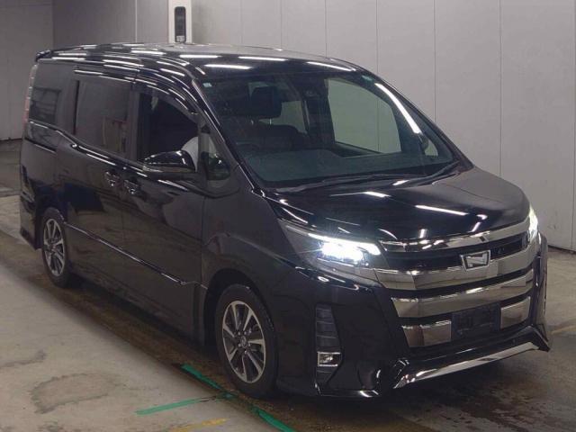 2017 Toyota Noah Si