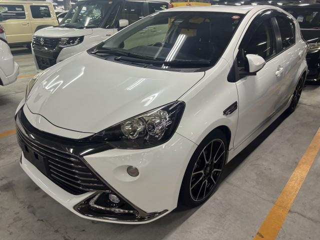 2015 Toyota Aqua G G's