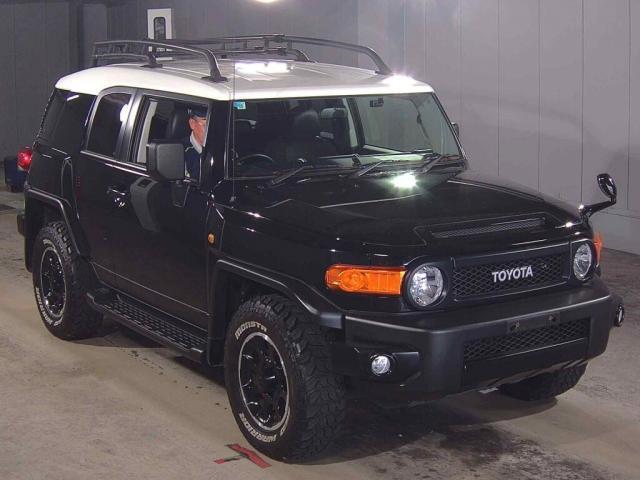 2015 Toyota FJCruiser Black Color Package