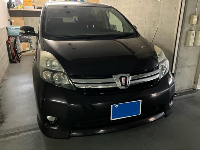 2011 Toyota Isis Platana V Selection
