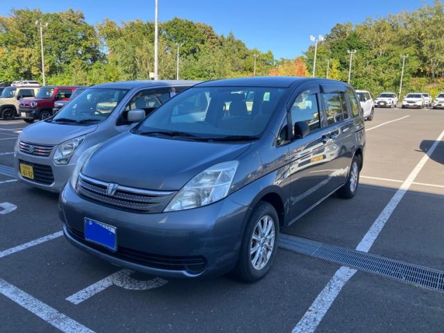 2005 Toyota Isis L_X Selection