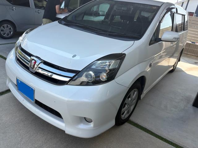 2009 Toyota Isis Platana