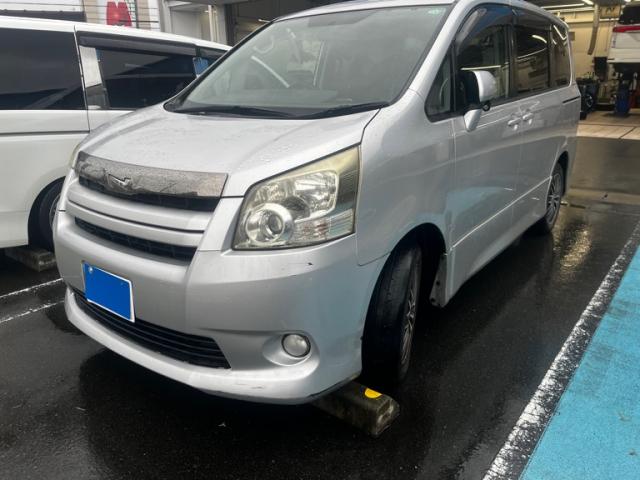2009 Toyota Noah S