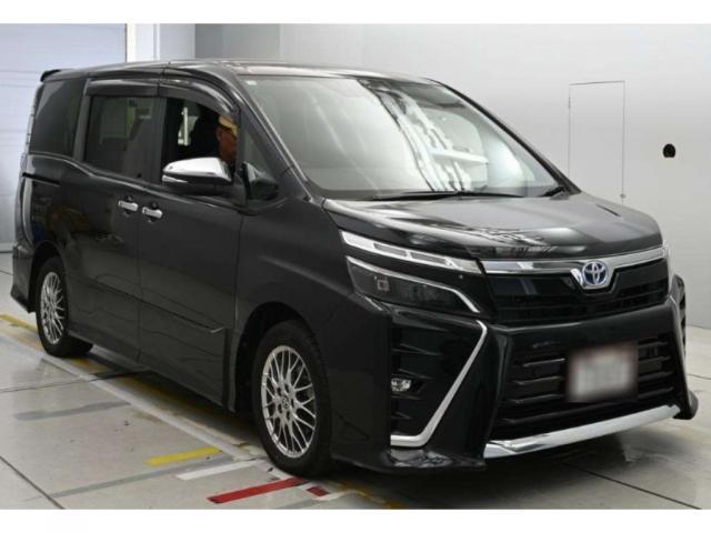 2020 Toyota Voxy Hybrid Hybrid ZS Kirameki?
