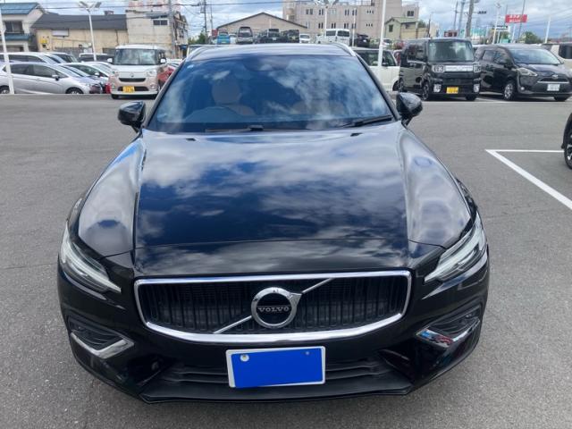 2019 Volvo V60 T5 Momentum