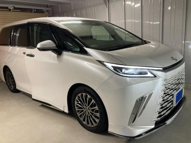 2025 Lexus LM LM500h Version L
