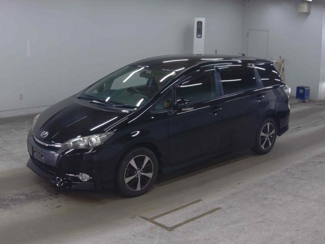2013 Toyota Regiusace Van 1.8S
