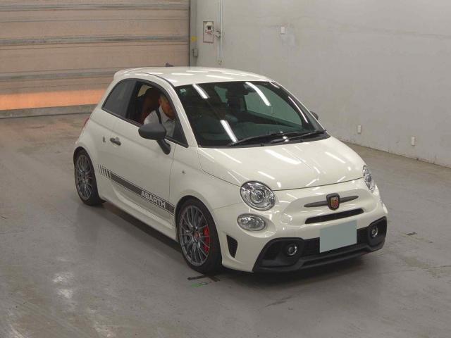2022 Abarth 595 Competizione