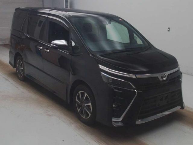 2021 Toyota Voxy ZS Kirameki?