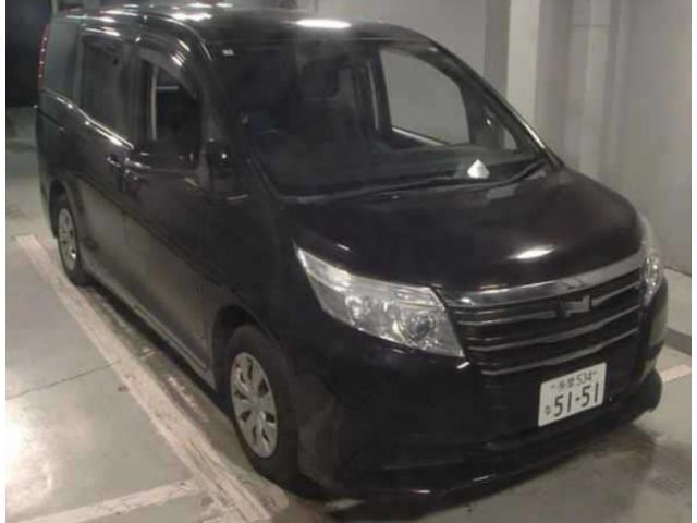 2017 Toyota Noah X V Package