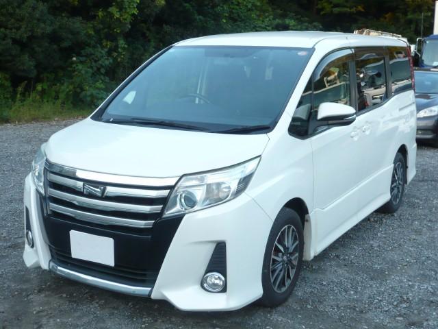 2014 Toyota Noah Si