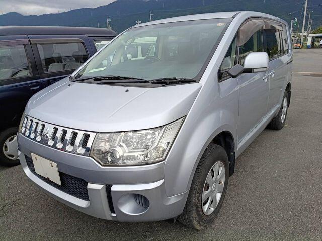 2016 Mitsubishi Delica D5 M