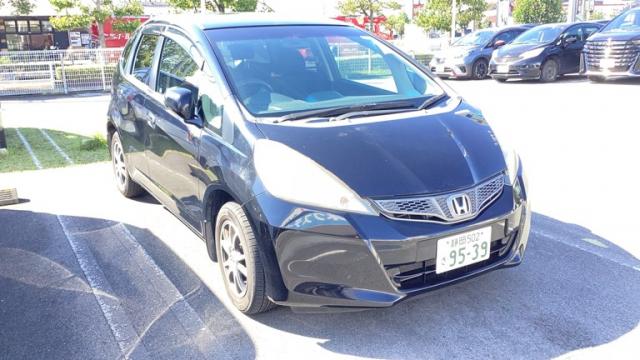 2011 Honda Fit Special 13G 10th Anniversary