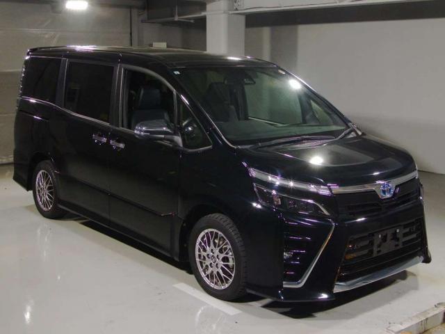 2021 Toyota Voxy Hybrid Hybrid ZS Kirameki?