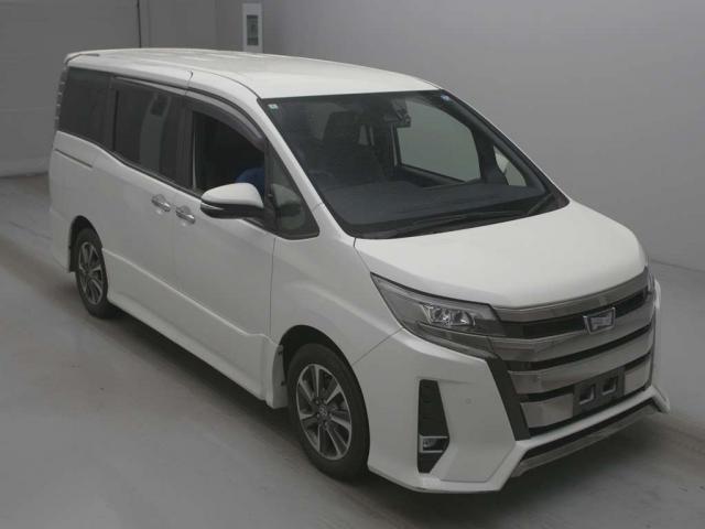 2020 Toyota Noah Si Double Bee?