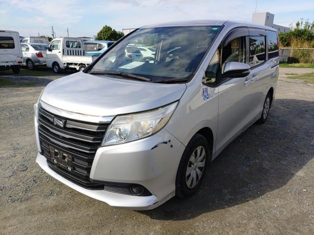 2015 Toyota Noah X