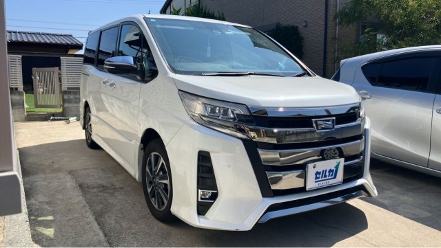 2021 Toyota Noah Si Double Bee?