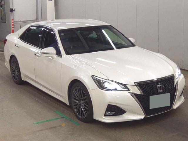 2016 Toyota Crown Athlete S-T Leather Seat Package
