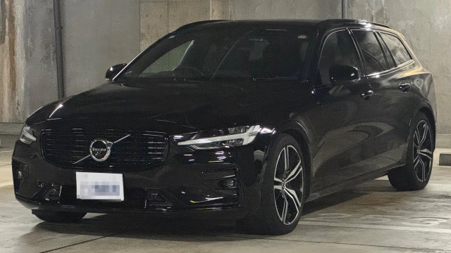 2021 Volvo V60 B5 R-Design