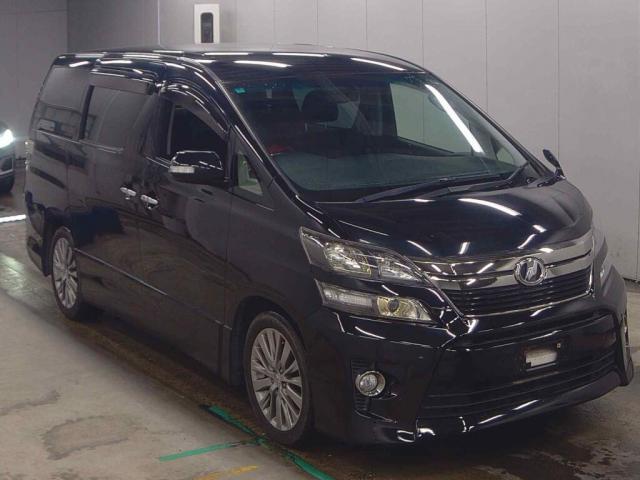 2014 Toyota Vellfire 2.4Z Golden Eyes?