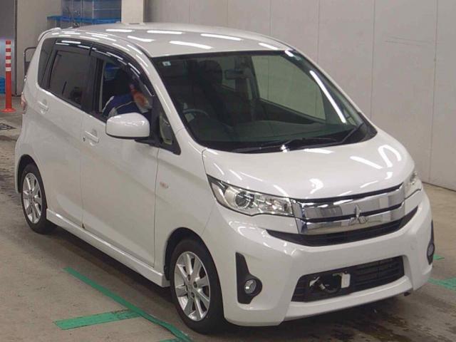 2013 Mitsubishi ek Custom M