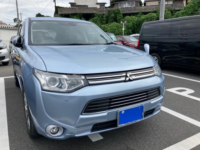 2013 Mitsubishi Outlander PHEV G Safety Package
