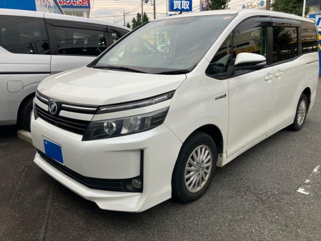 2014 Toyota Voxy Hybrid Hybrid V