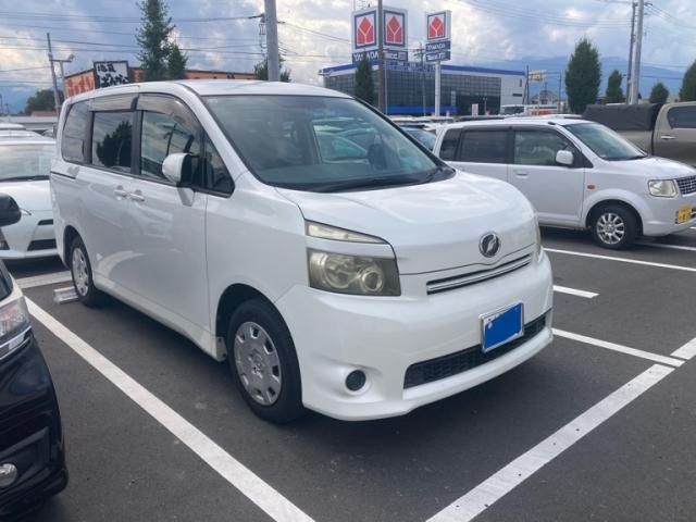 2009 Toyota Voxy X L Edition