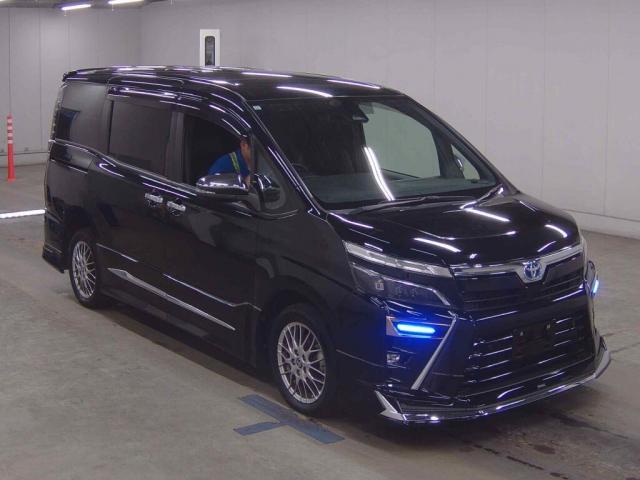 2021 Toyota Voxy Hybrid Hybrid ZS Kirameki?