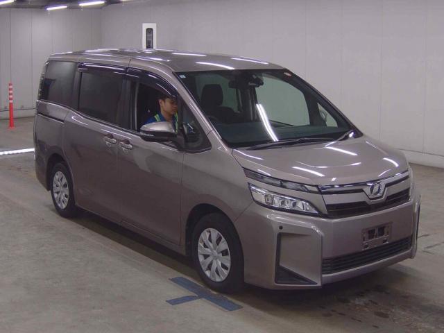 2017 Toyota Voxy X