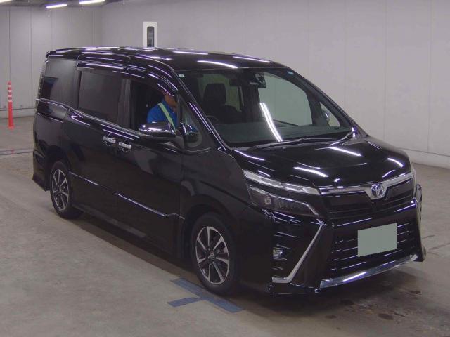 2021 Toyota Voxy ZS Kirameki?