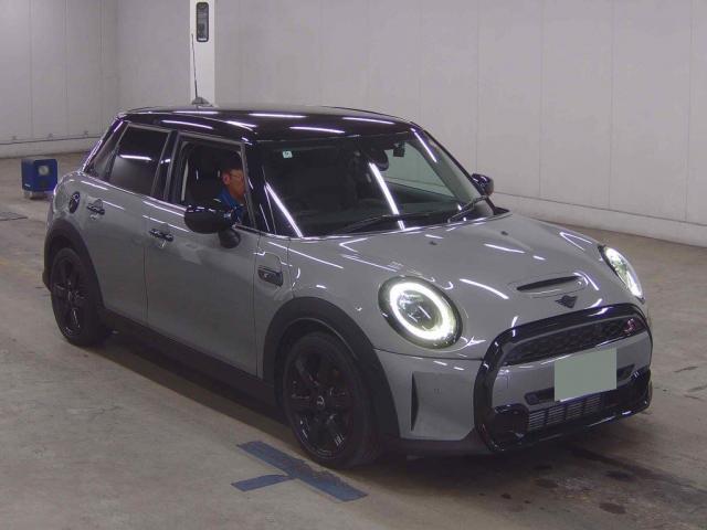 2022 MINI 5HB Cooper SD