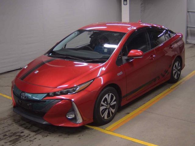2018 Toyota Prius PHEV S