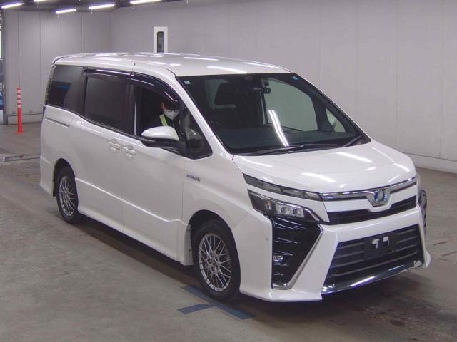 2018 Toyota Voxy Hybrid Hybrid ZS