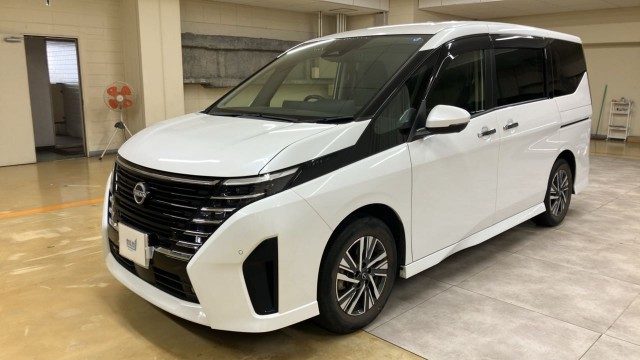 2024 Nissan Serena Highway Star V